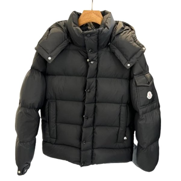 MONCLER Logo-Appliquéd Quilted Hooded Down Coat – MC146