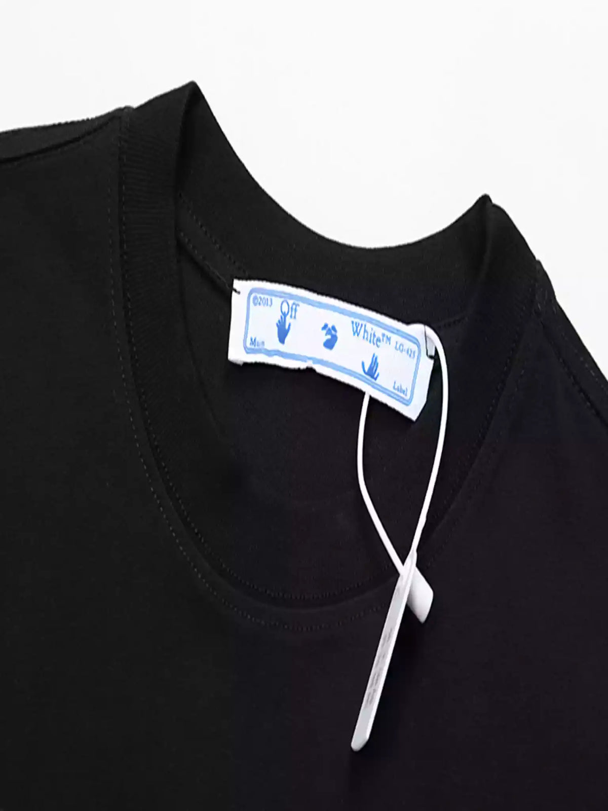 Off White Arrow Carav Slim Tee – OWS014