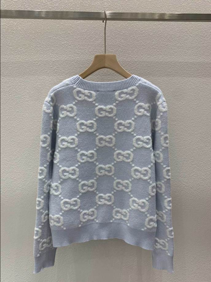 GUCCI Stitch Blue V-neck Knitwear – GCK057