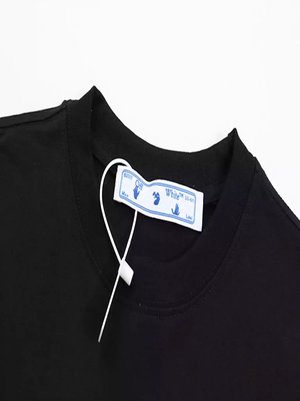 PAINT SCRIPT OVER SKATE S/S TEE IN BLACK – OWS019