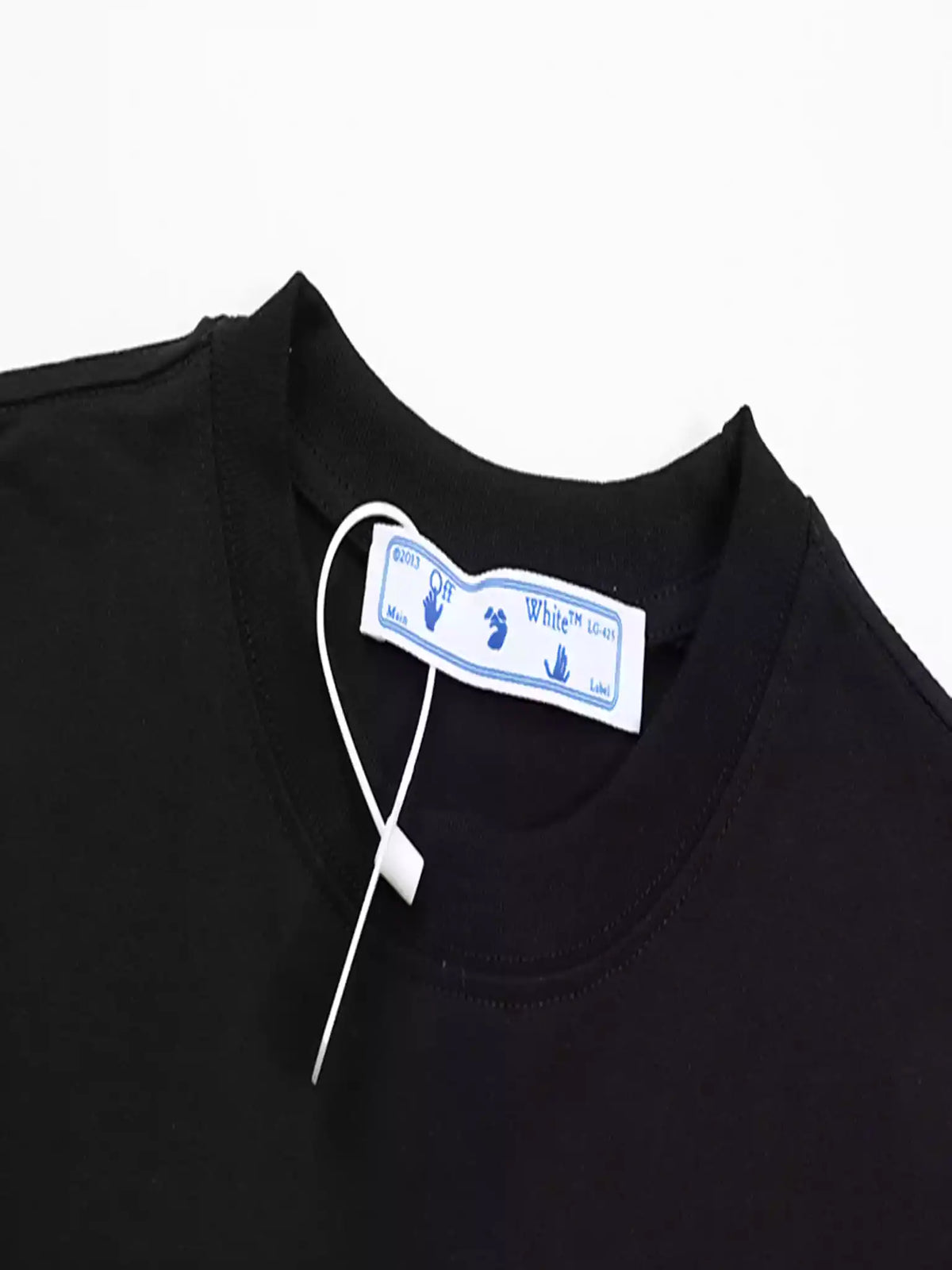 PAINT SCRIPT OVER SKATE S/S TEE IN BLACK – OWS019