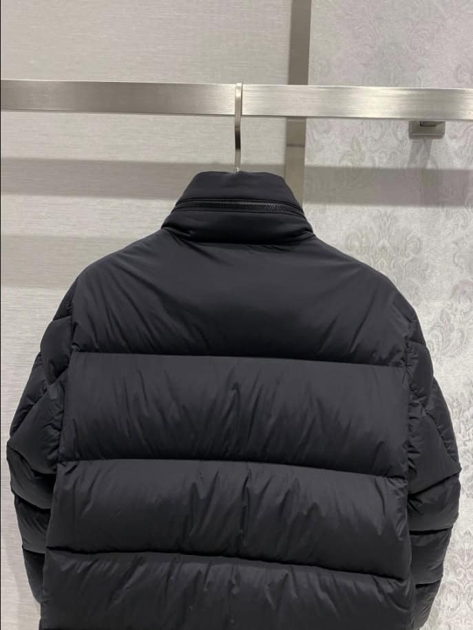 MONCLER Short Down Black Coat – MC147