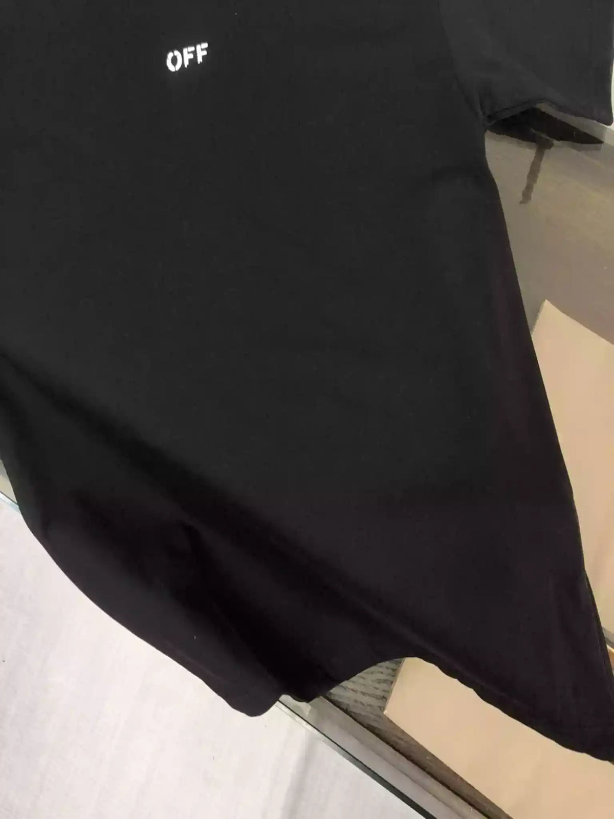 Off-White Black Logo Stitch T-shirt – OWS032