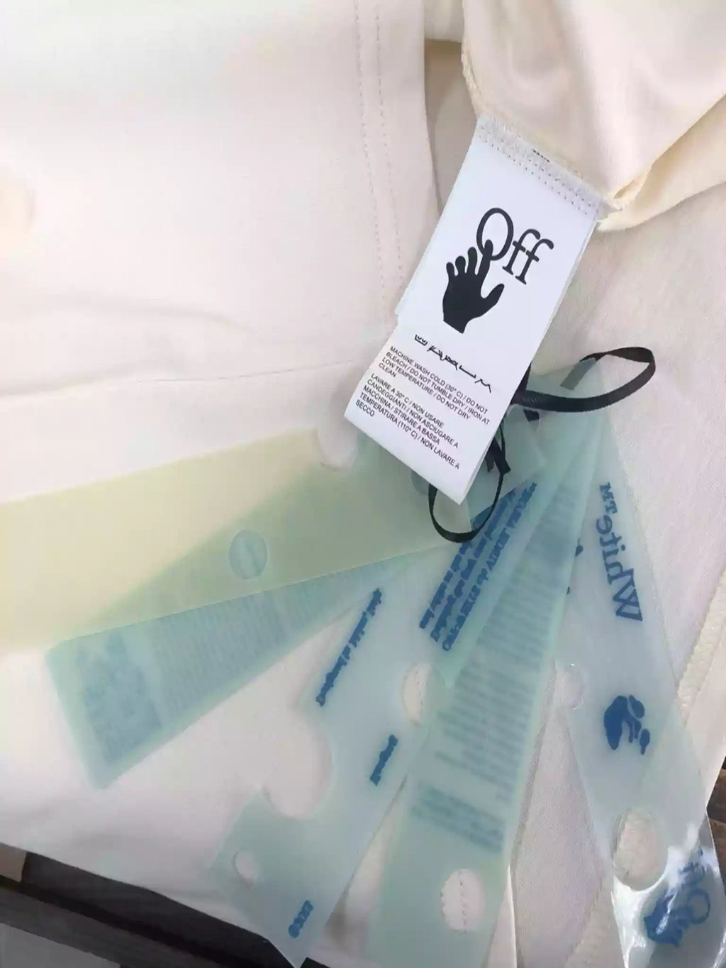 Off-White White Logo Stitch T-shirt – OWS033