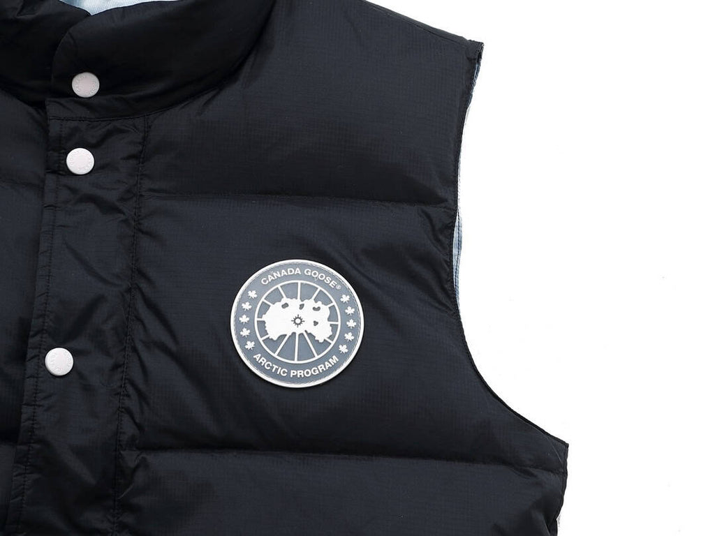 CANADA GOOSE VEST NATURE BLACK – CN32