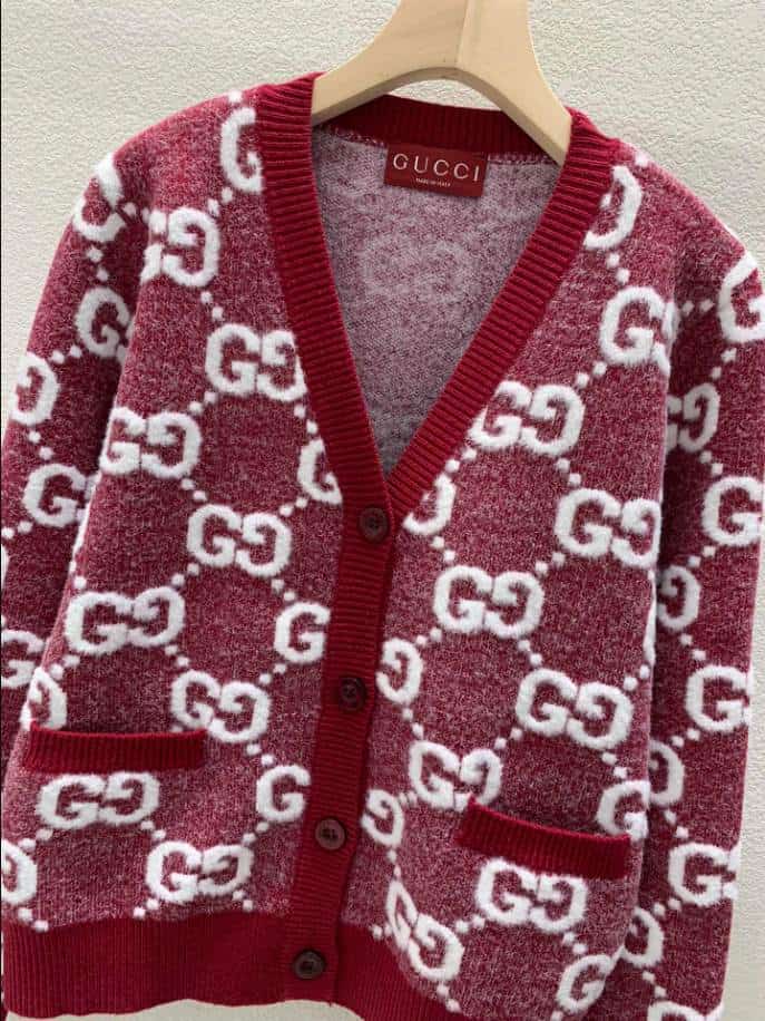 GUCCI Stitch Red V-neck Knitwear – GCK058