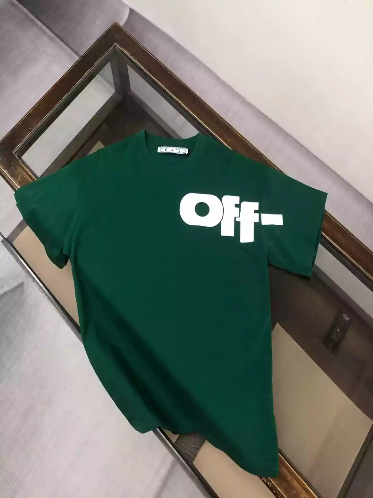GREEN TYPE GRAPHIC S/S T-SHIRT IN GREEN – OWS040
