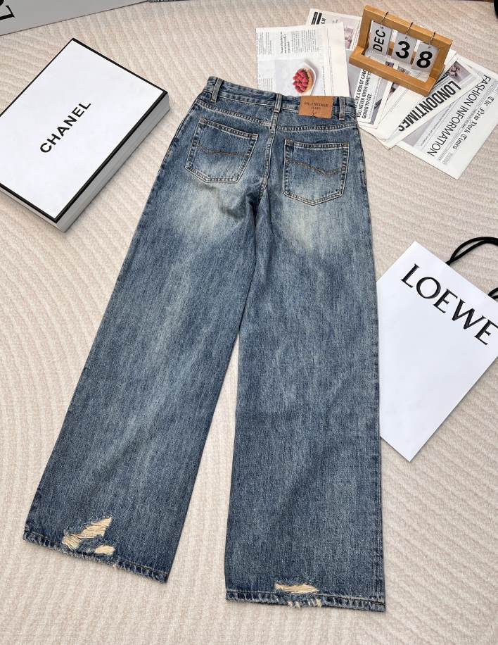 Balenciaga Denim Baggy Blue Jeans – BAJ001