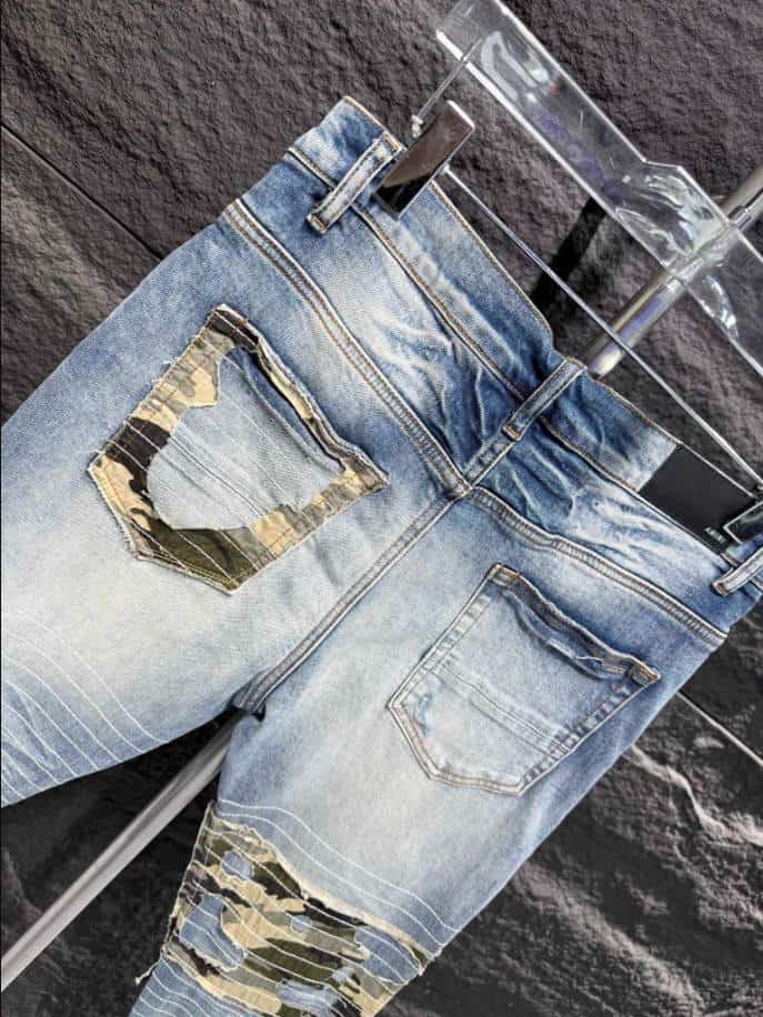 Amiri Men Yellow Patch-Detail Jeans – AMIJ019