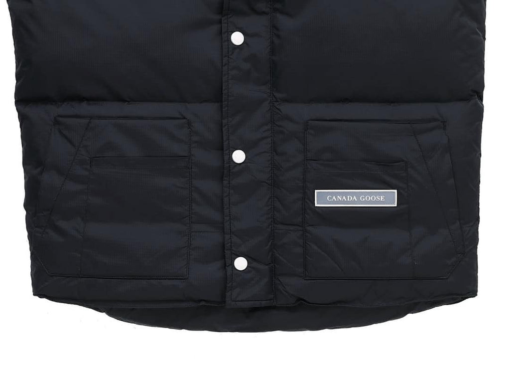 CANADA GOOSE VEST NATURE BLACK – CN32