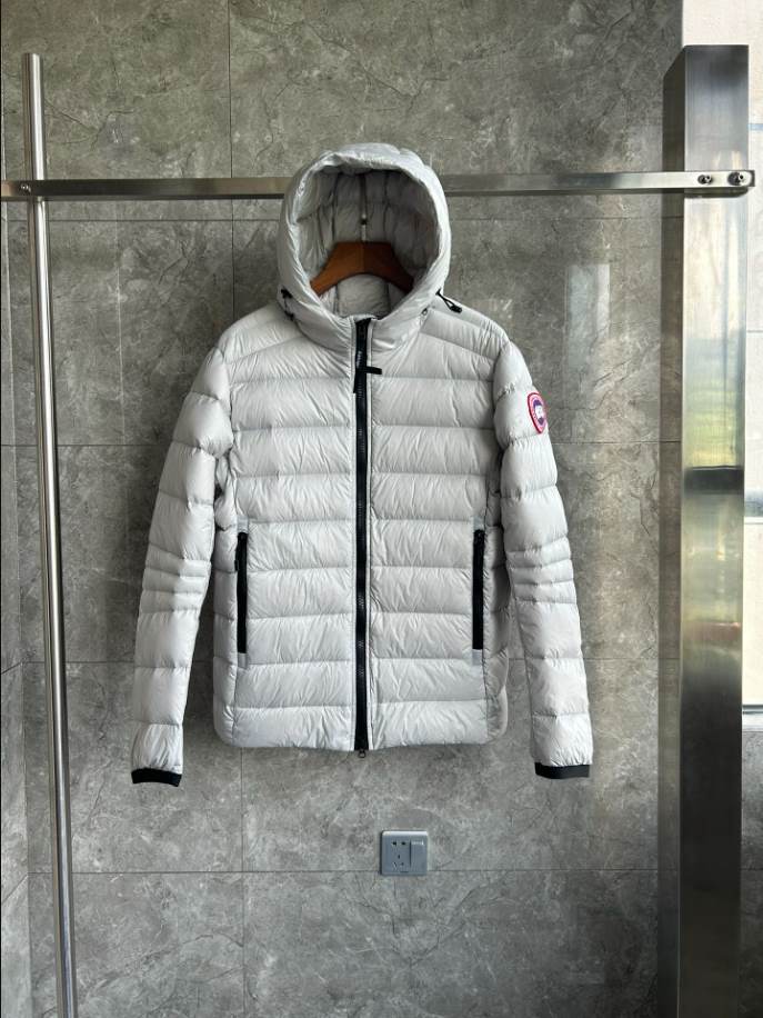 Canada Goose White Gray Crofton Down Jacket – CN34
