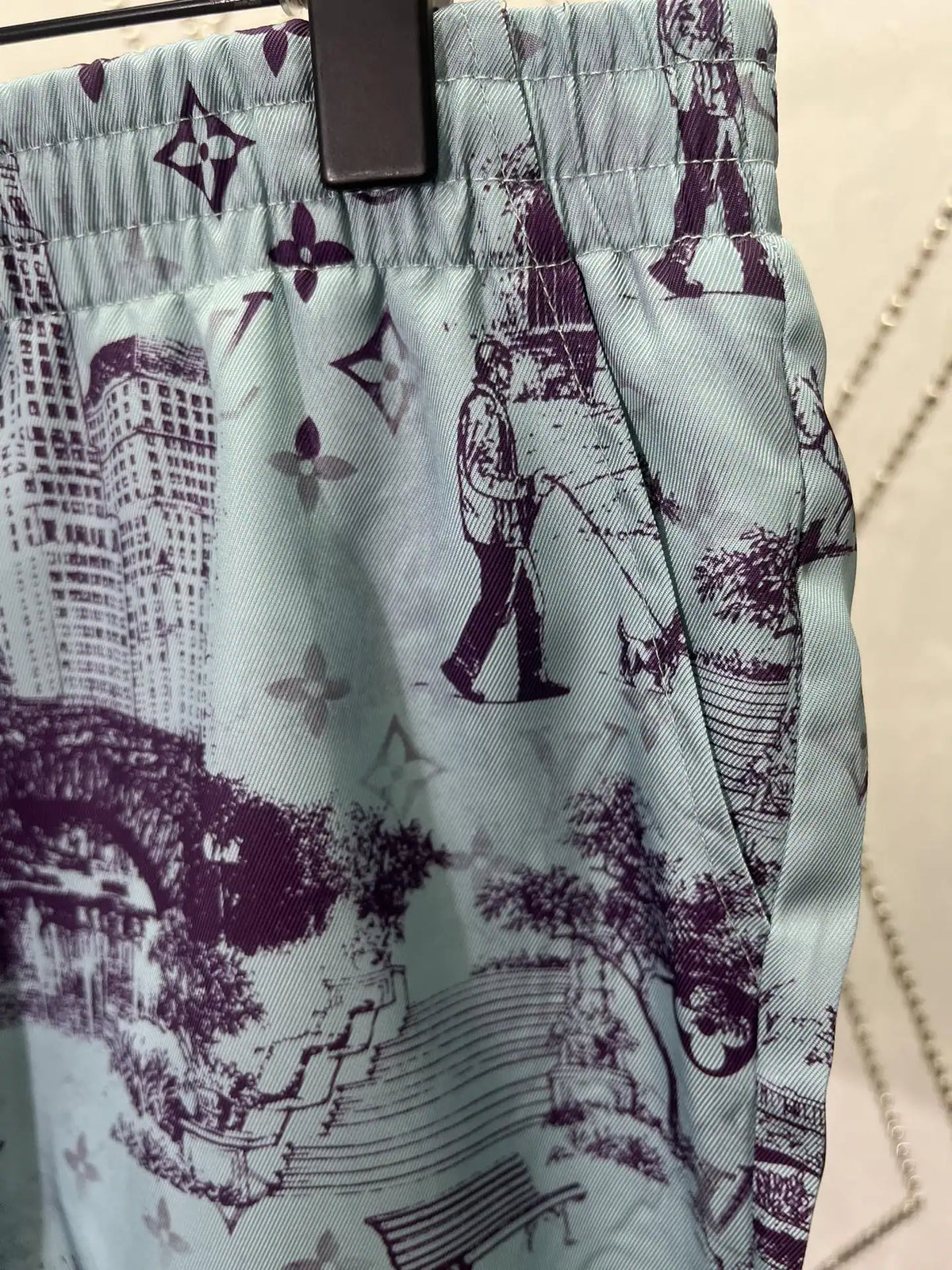 PRINTED SILK SHORTS – LVC057