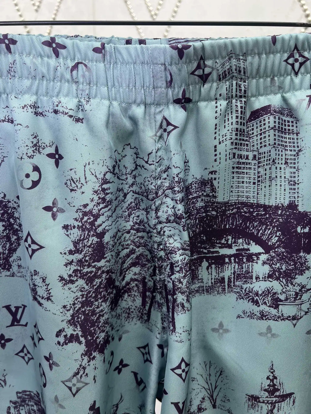 PRINTED SILK SHORTS – LVC057