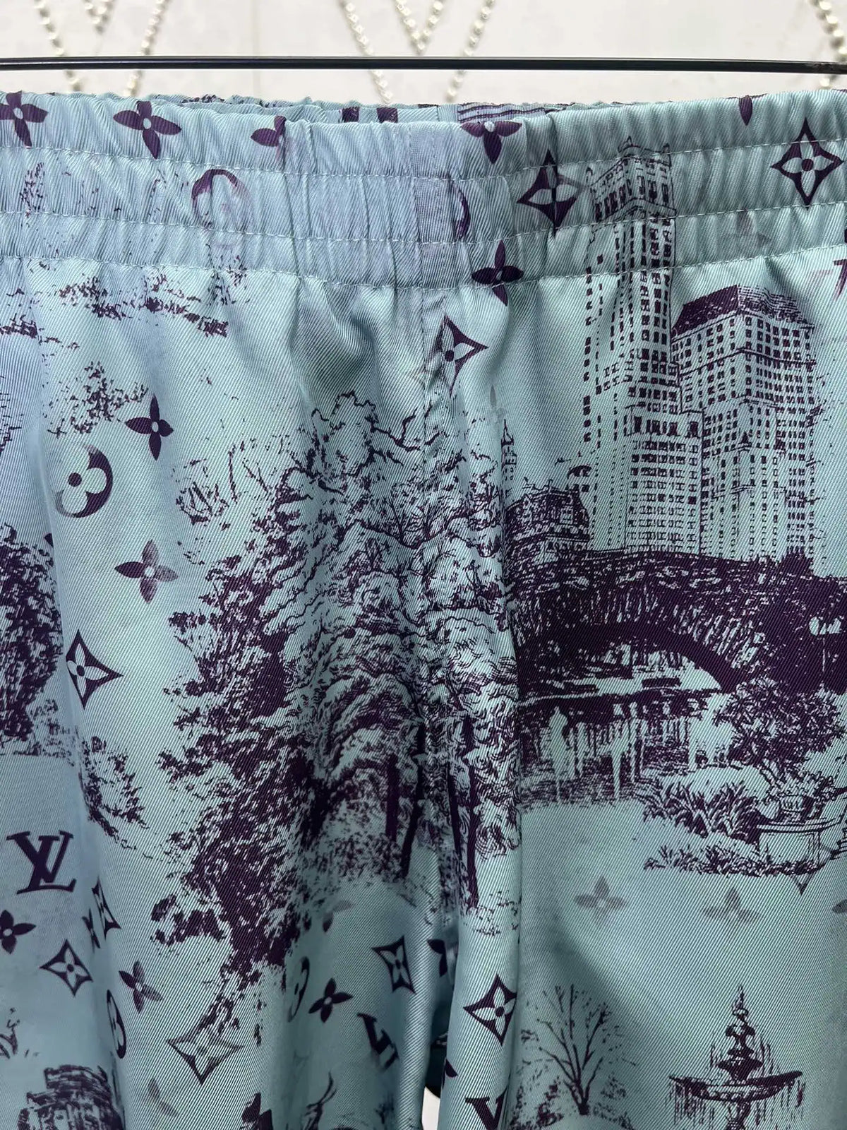 PRINTED SILK SHORTS – LVC057