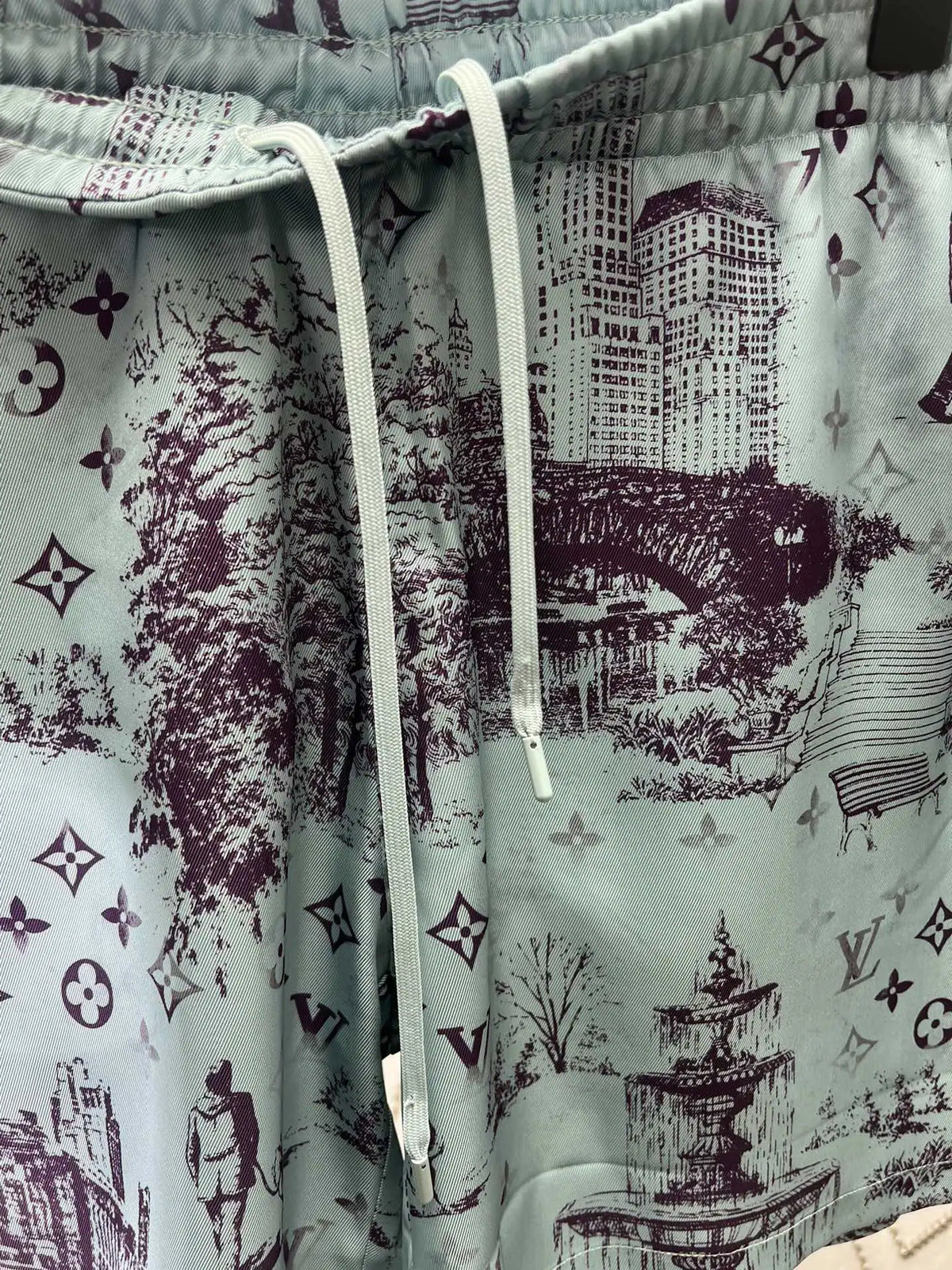 PRINTED SILK SHORTS – LVC057