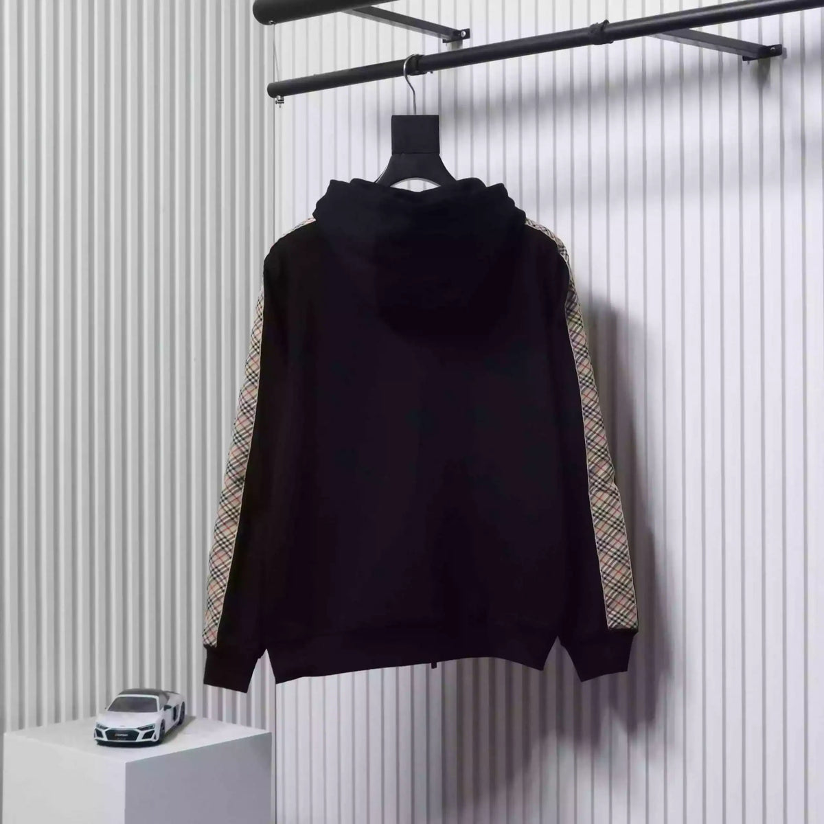 Burberry Black Zip-up Hoodie with Side Quilting Pattern – BCK003