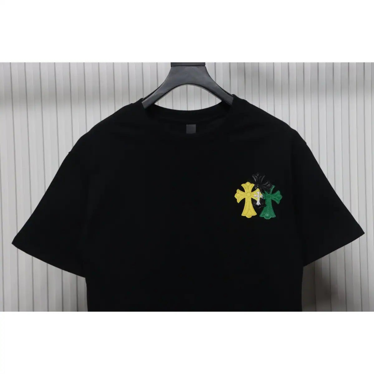 Chrome Hearts CH Colorful Leather Label Cross T-shirt Black – CHS007