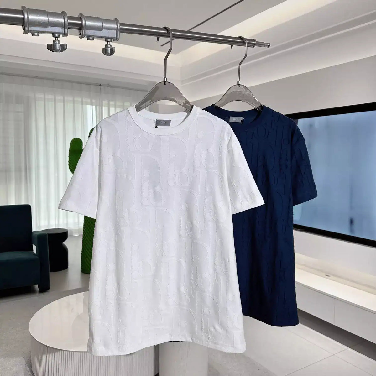 DIOR OBLIQUE T-SHIRT, RELAXED FIT WHITE COTTON JERSEY – DOT042
