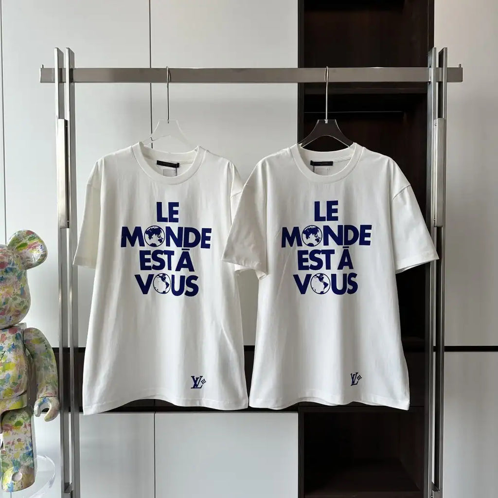 GRAPHIC PRINTED T-SHIRT IN WHITE – LVTS127