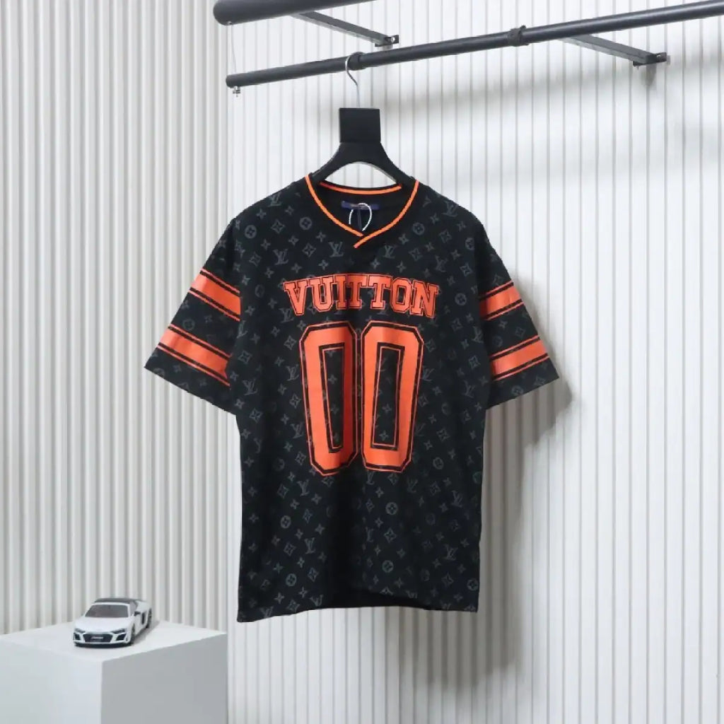 LOUIS VUITTON 25SS 00 ORANGE LETTERING PRINTED T-SHIRT – LVTS185