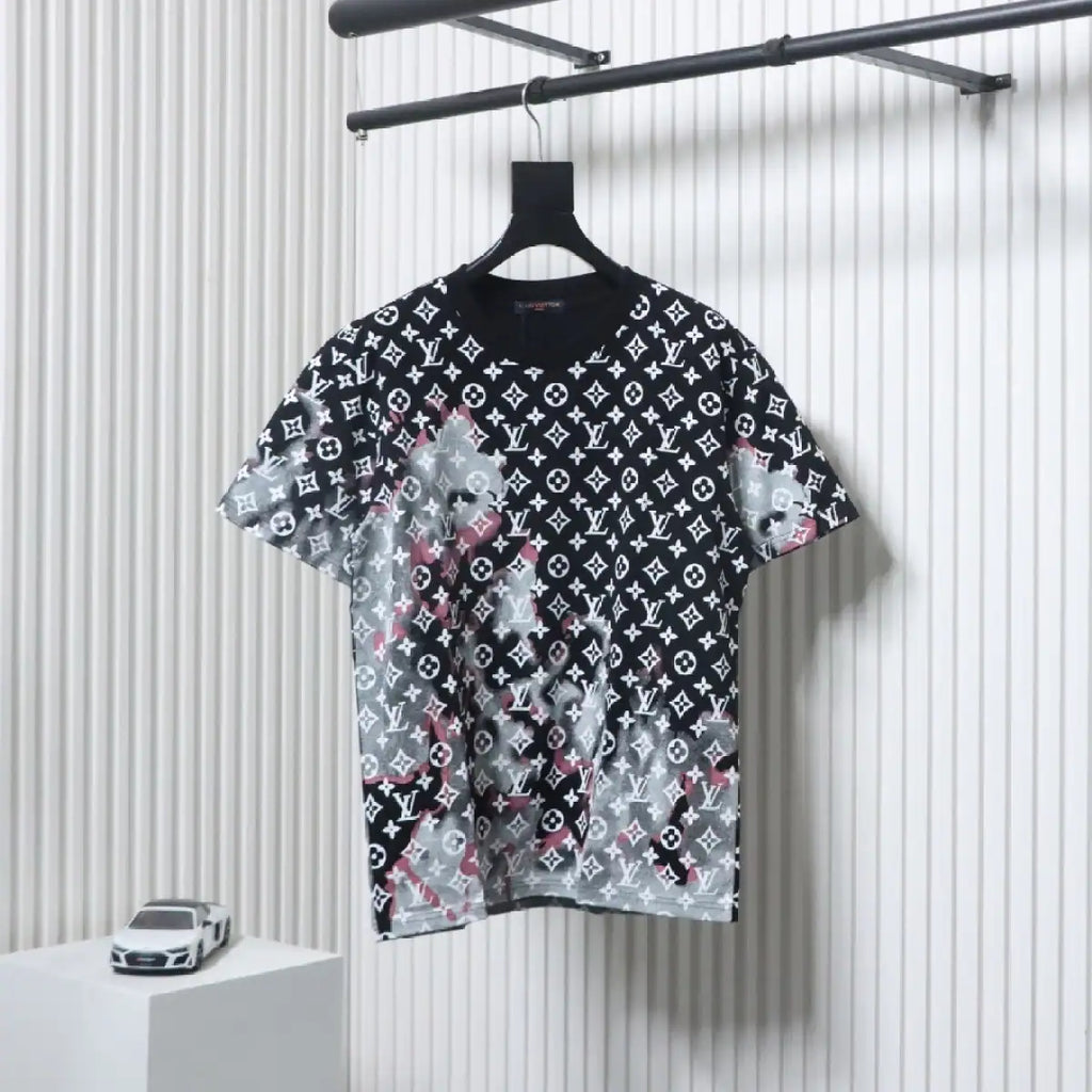 LOUIS VUITTON 25SS FIRE CLOUD MONOGRAM ALL-OVER PRINT T-SHIRT – LVTS192
