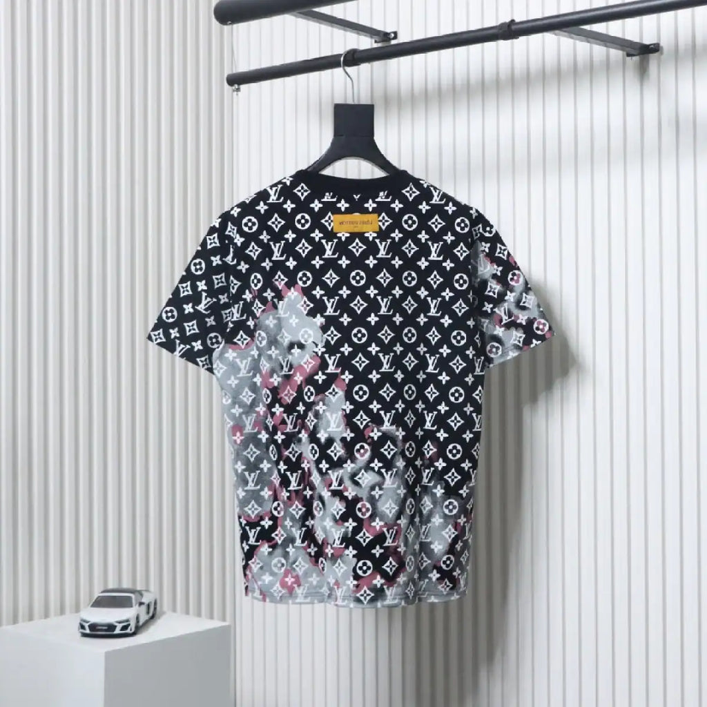 LOUIS VUITTON 25SS FIRE CLOUD MONOGRAM ALL-OVER PRINT T-SHIRT – LVTS192