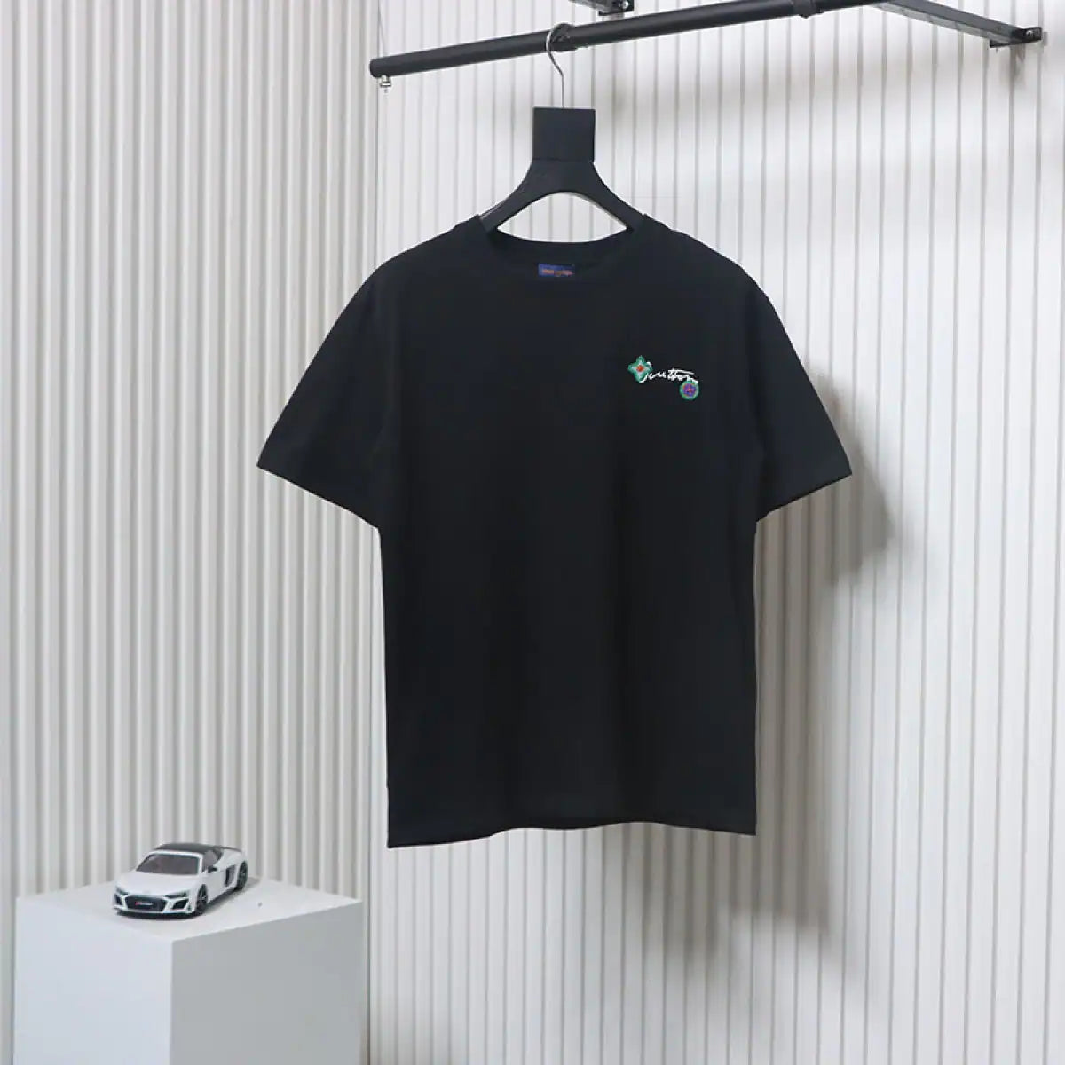 LOUIS VUITTON 25SS FLORAL LETTERING EMBROIDERED T-SHIRT BLACK – LVTS199