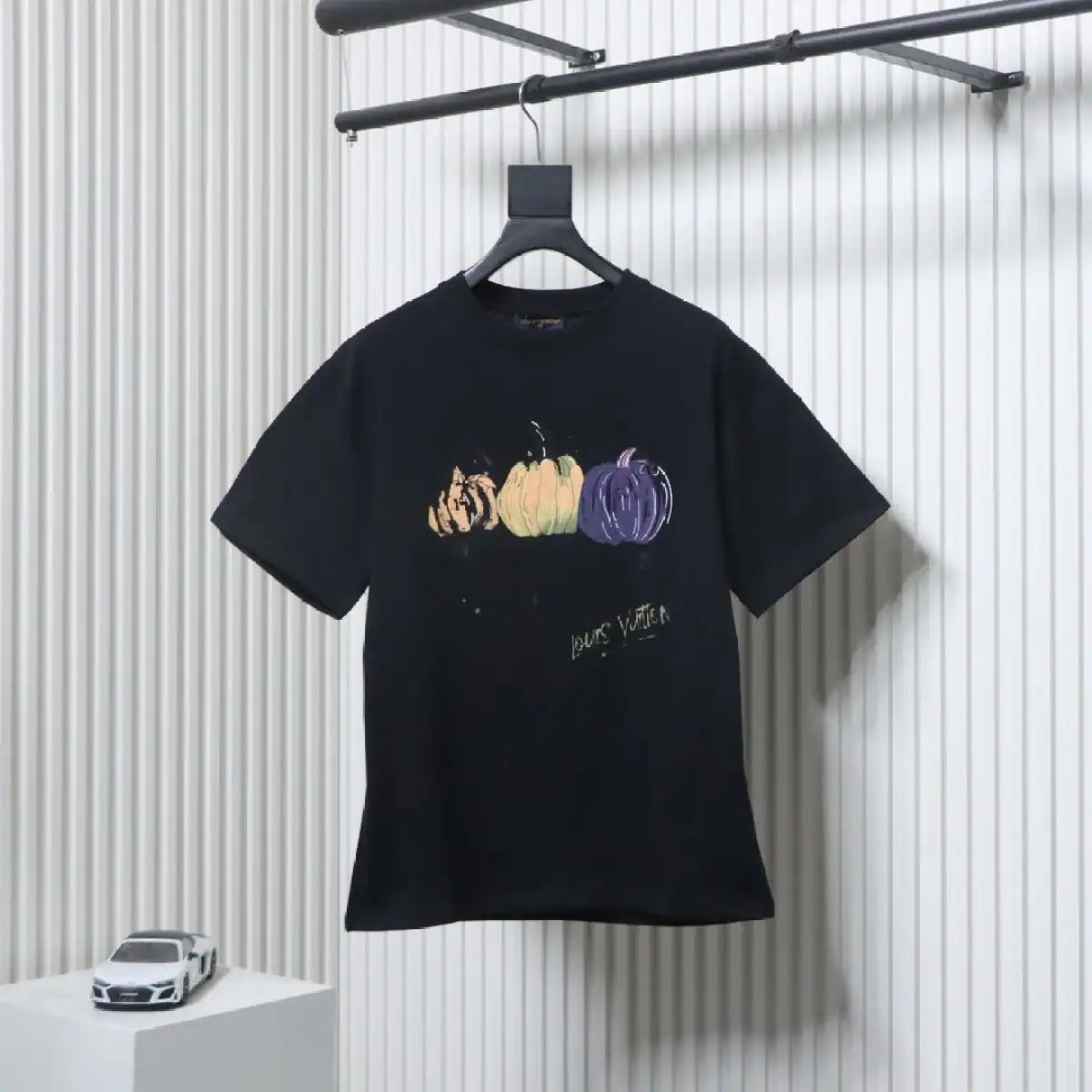 LOUIS VUITTON 25SS GRAFFITI HAND-PAINTED PUMPKIN PRINT T-SHIRT BLACK – LVTS187