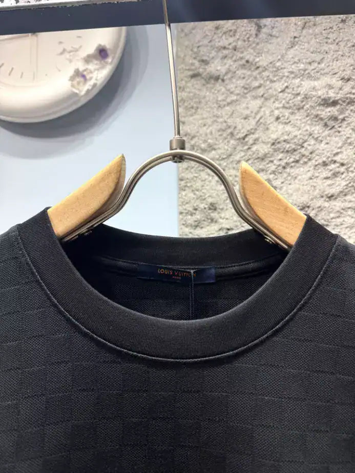 LOUIS VUITTON EMBELLISHED DAMIER PIQUE T-SHIRT – LVTS157