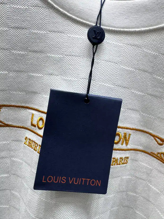 LOUIS VUITTON EMBELLISHED DAMIER PIQUE T-SHIRT – LVTS162