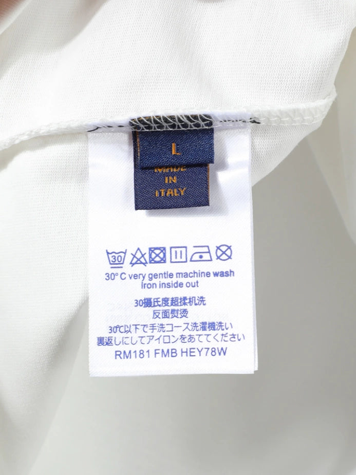 LOUIS VUITTON EMBROIDERED SIGNATURE T-SHIRT – LVTS237