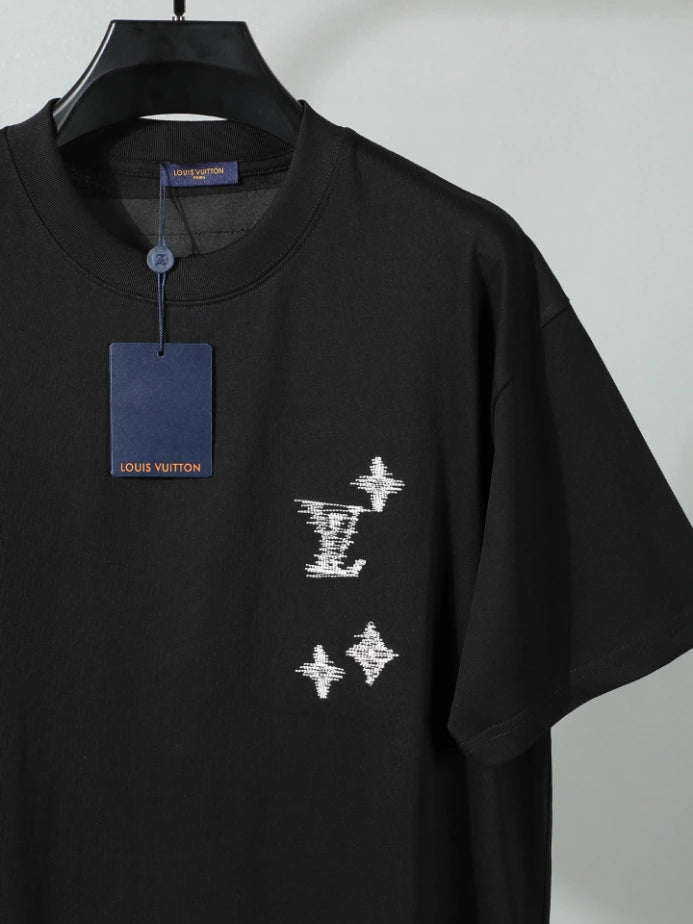 LOUIS VUITTON EMBROIDERED SIGNATURE T-SHIRT – LVTS238