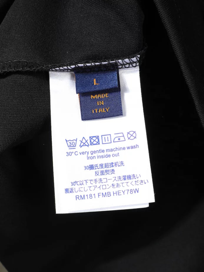LOUIS VUITTON EMBROIDERED SIGNATURE T-SHIRT – LVTS238