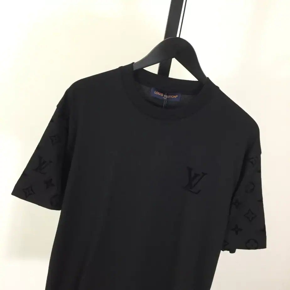 LOUIS VUITTON T-SHIRT – LVTS201