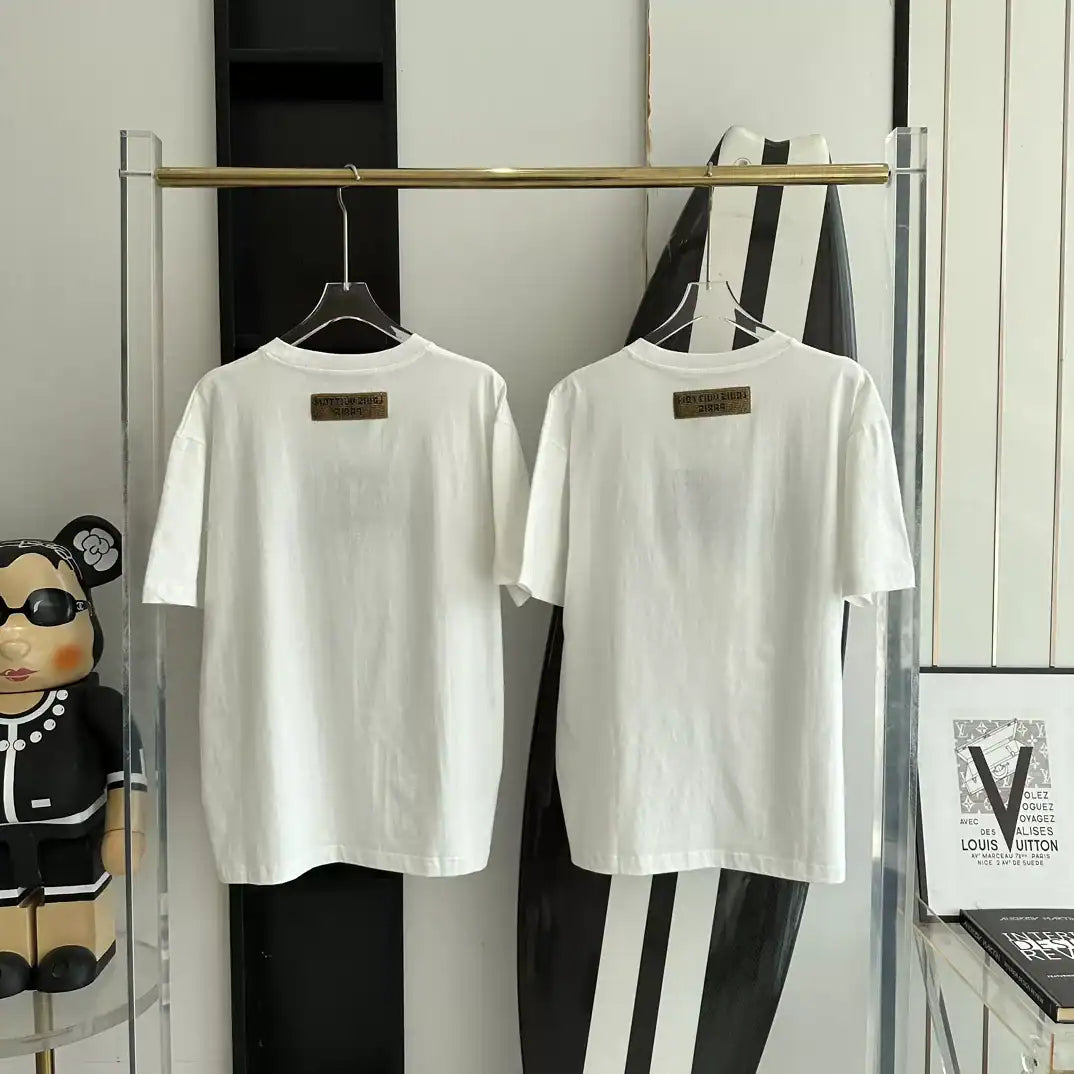 LV LOGO T-SHIRT IN WHITE – LVTS112