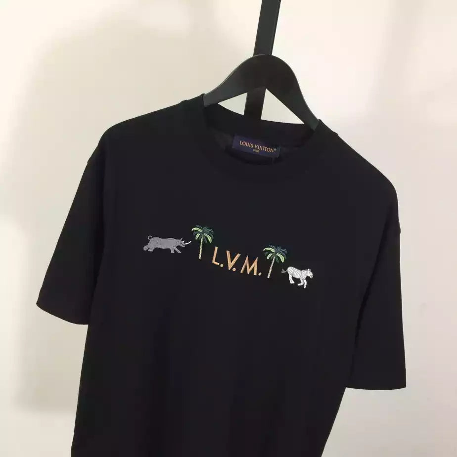 LV X THE DARJEELING LIMITED EMBROIDERED SHORT-SLEEVED CREWNECK – LVTS251