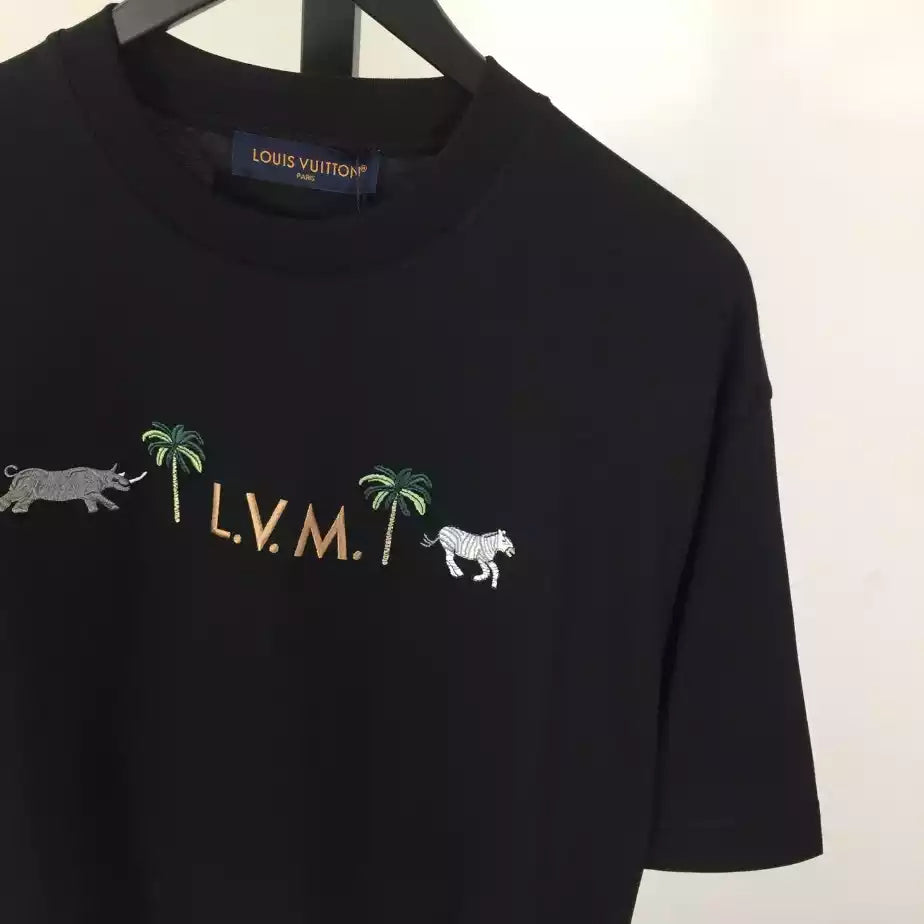 LV X THE DARJEELING LIMITED EMBROIDERED SHORT-SLEEVED CREWNECK – LVTS251