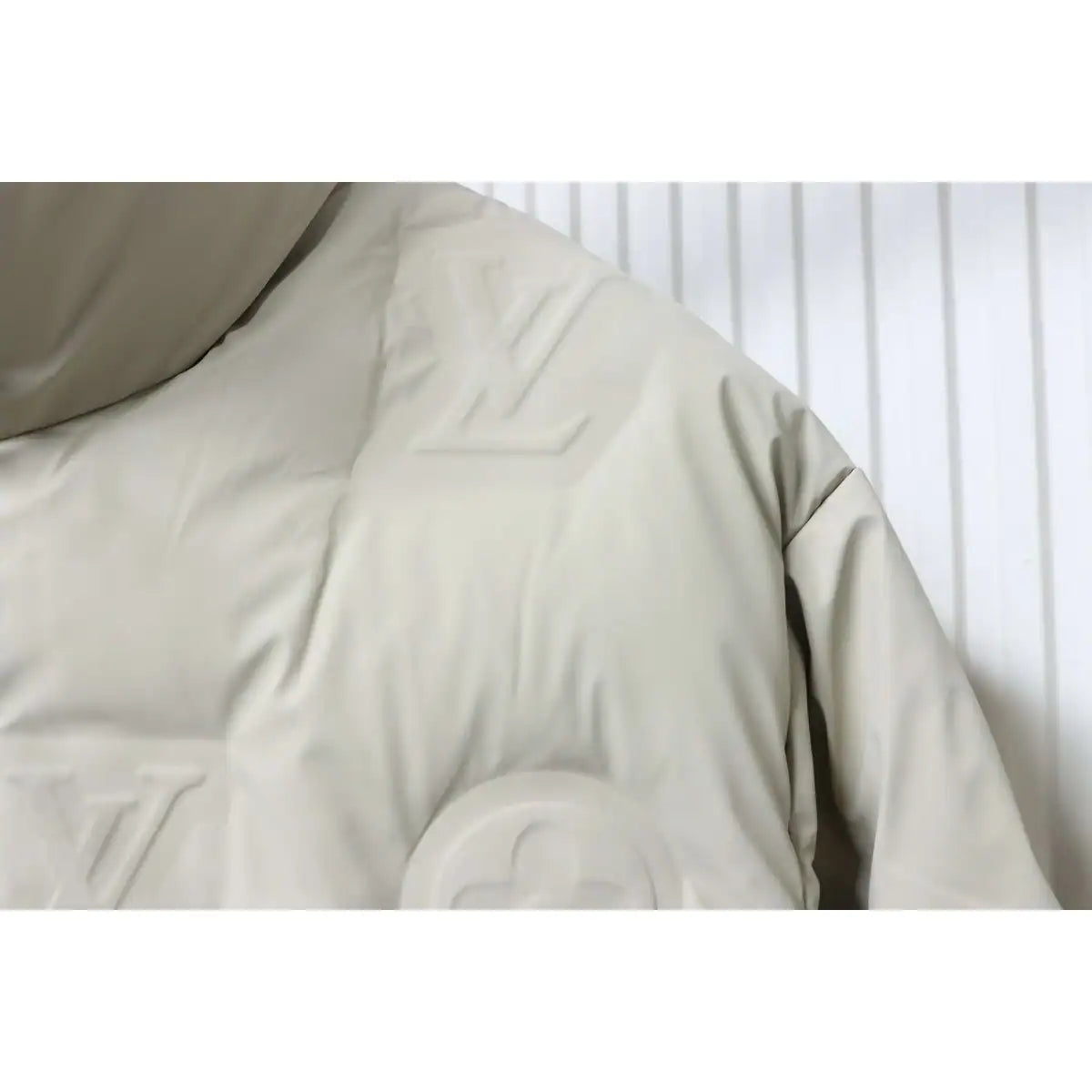 Louis Vuitton Black Print Embossed White Down Jacket – LVC97