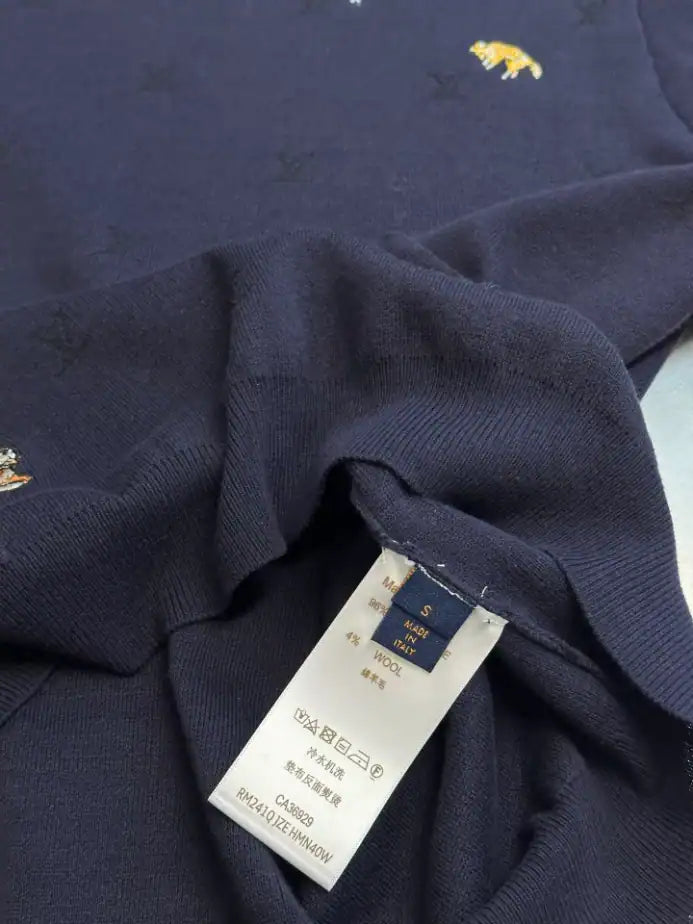 Louis Vuitton Blason Long-Sleeved Crewneck – LH101