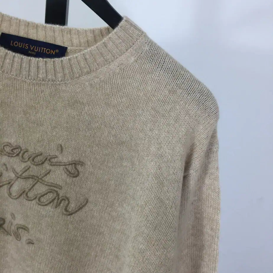 Louis Vuitton Cursive Signature Pullover – LH109