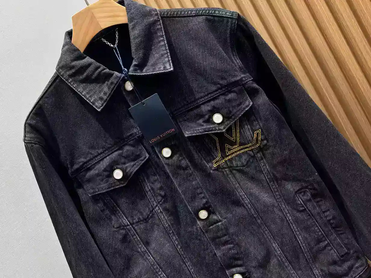 Louis Vuitton Denim Trucker Jacket – LVC73