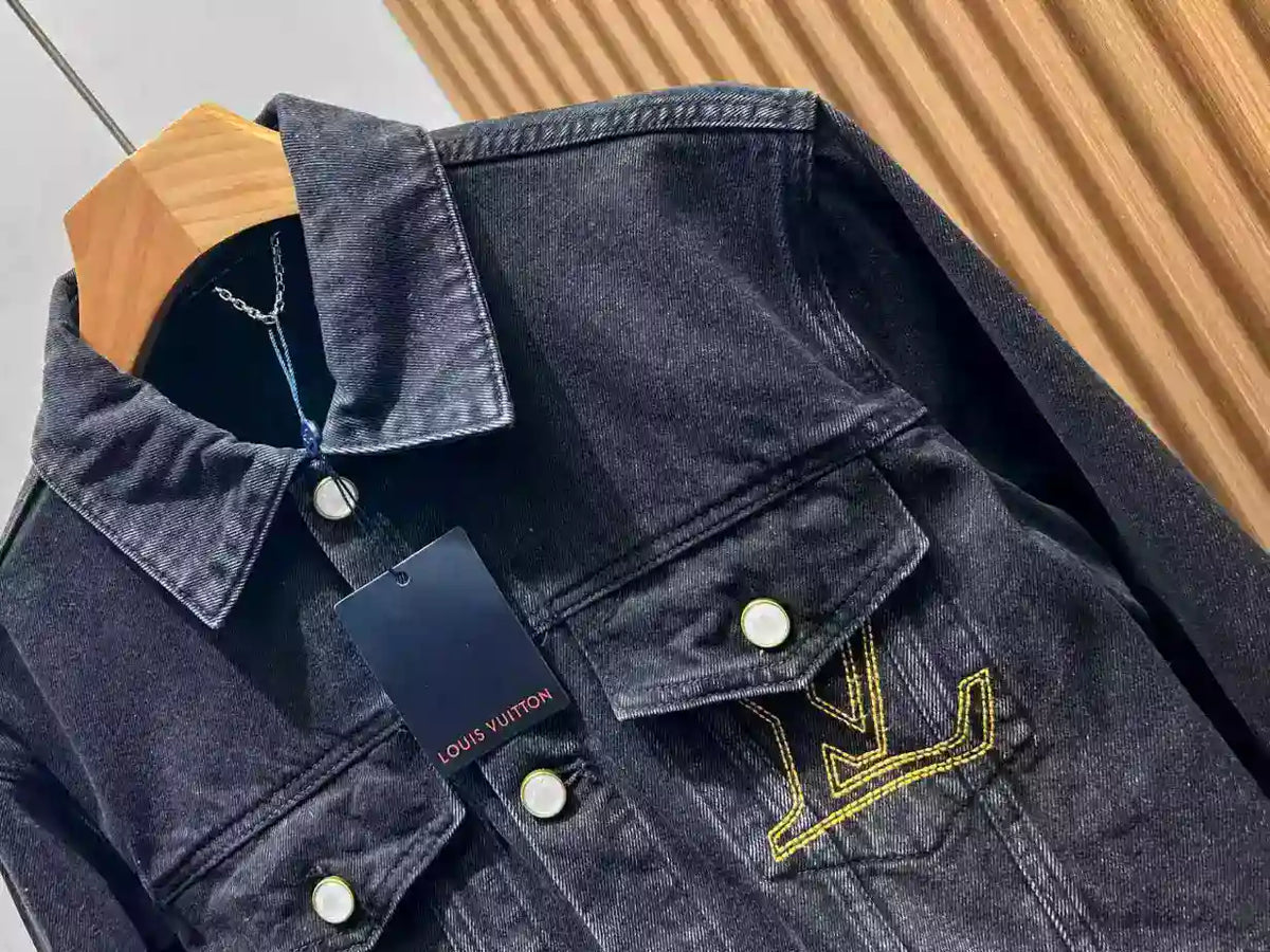 Louis Vuitton Denim Trucker Jacket – LVC73
