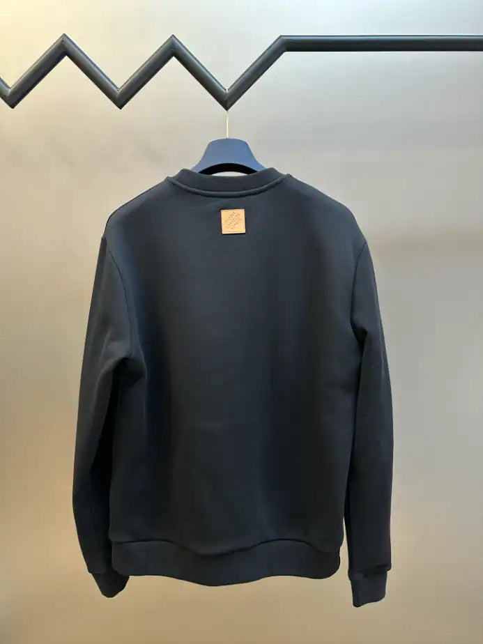 Louis Vuitton Embroidered Long-Sleeved Sweatshirt – LH104