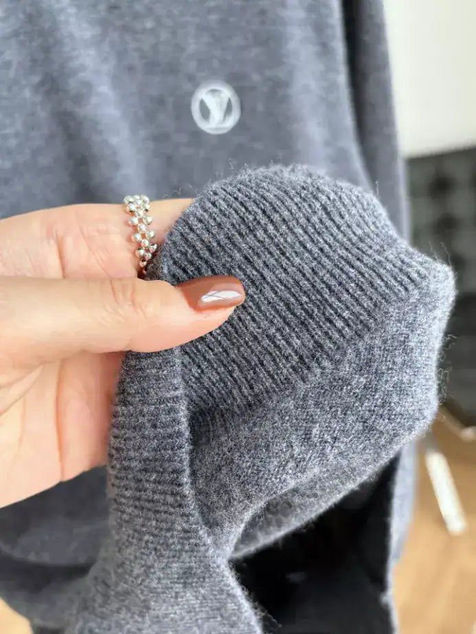 Louis Vuitton Knitted Crewneck – LH100