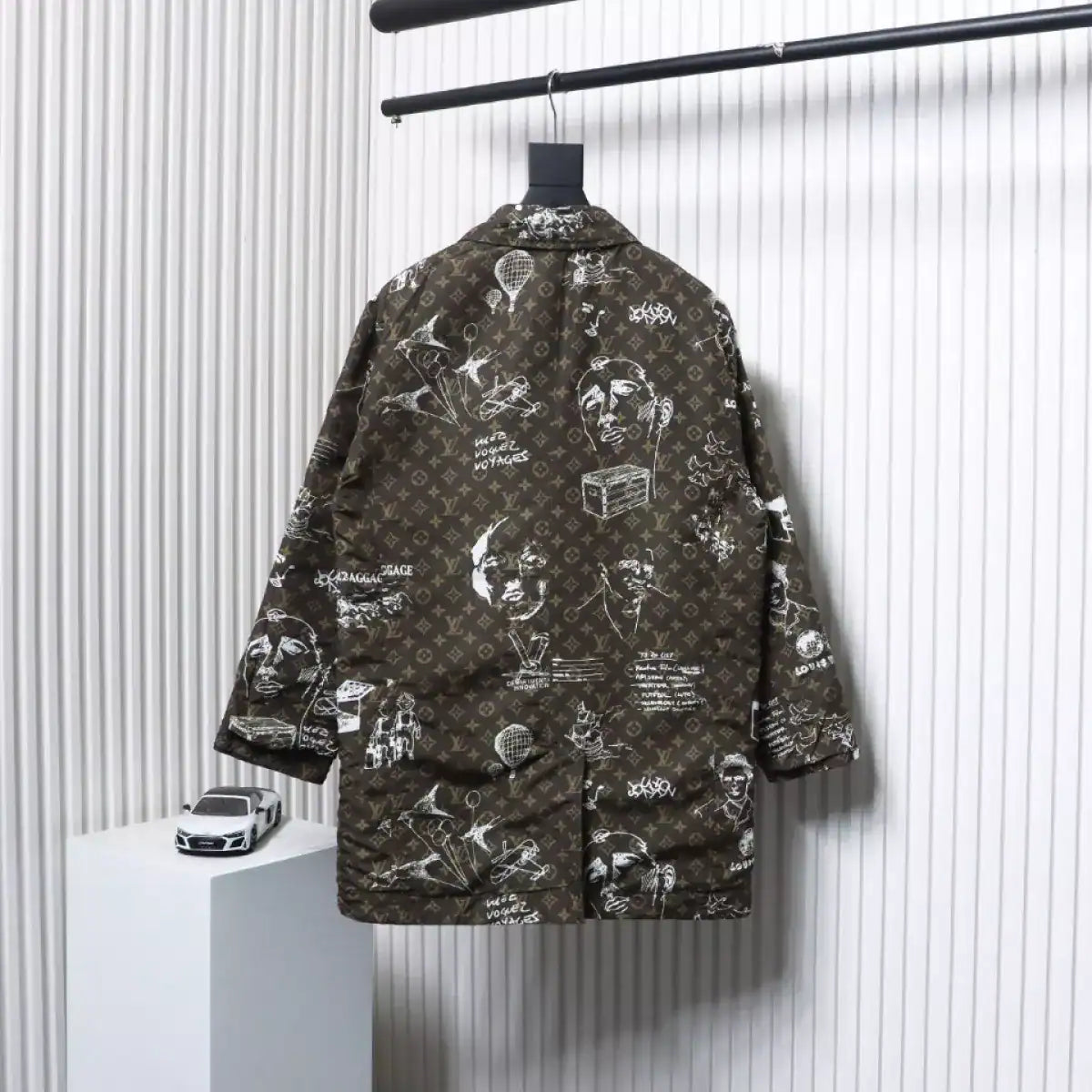 Louis Vuitton LV Jacket 23FW Reversible Mid-Length Black – LVC94