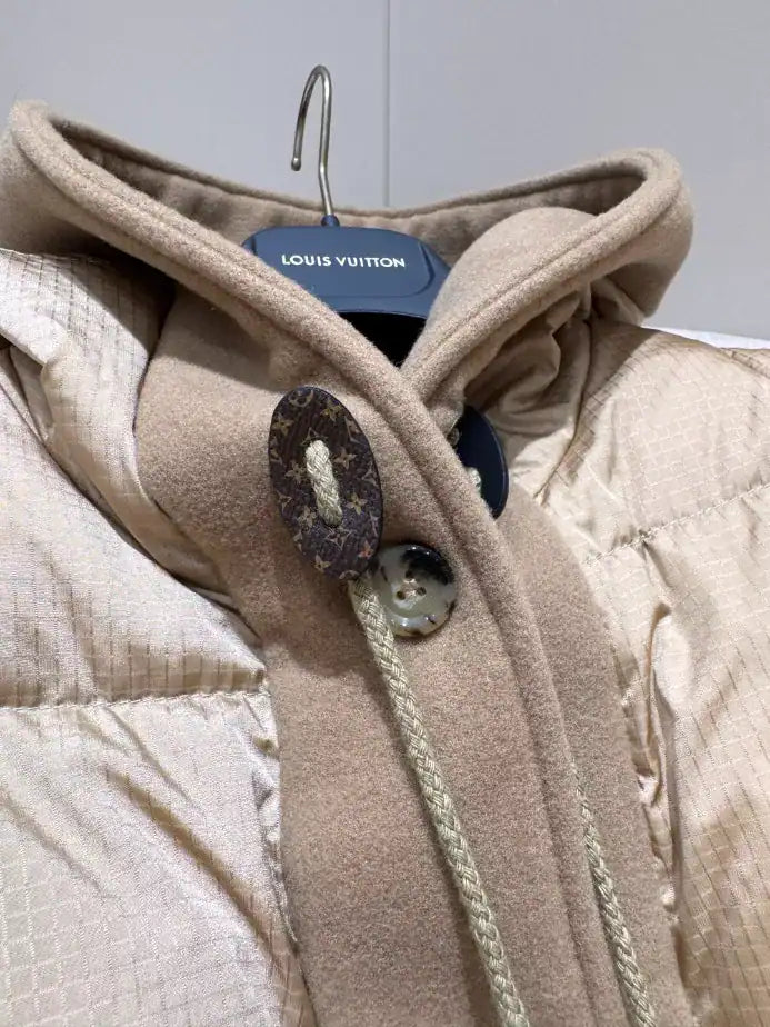 Louis Vuitton Monogram Puffer Jacket – LVC75