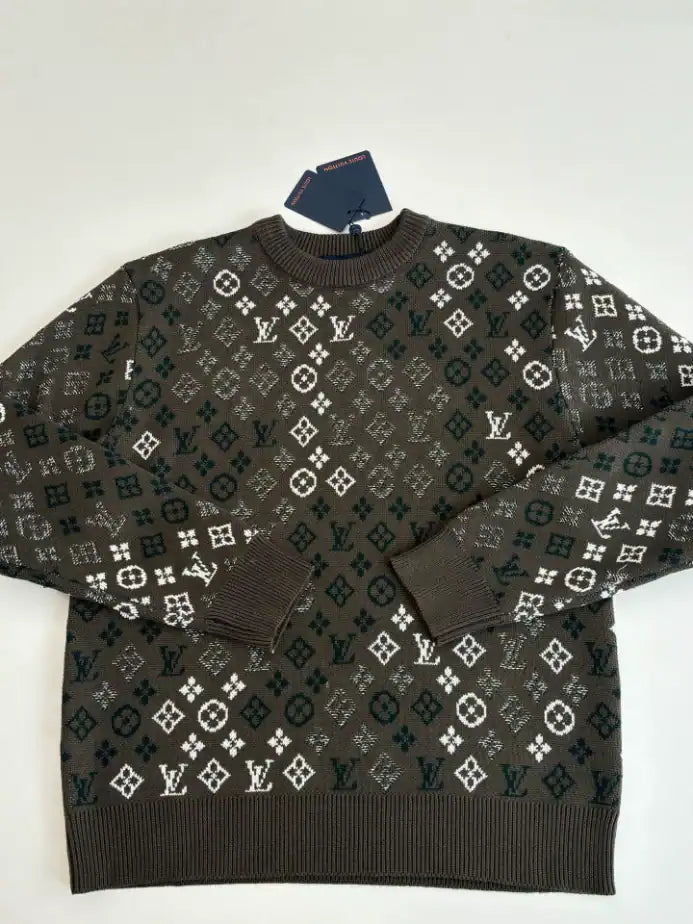 Louis Vuitton Monogram Pullover – LH108