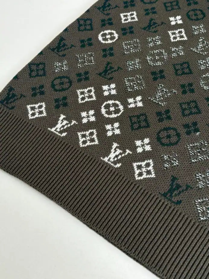 Louis Vuitton Monogram Pullover – LH108