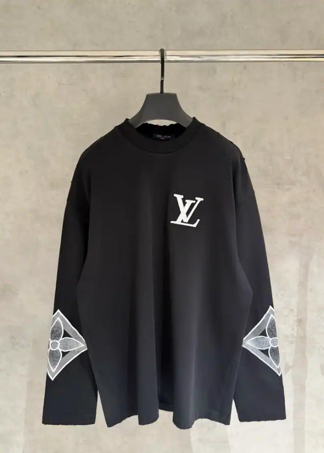 Louis Vuitton Sweatshirt – LH103