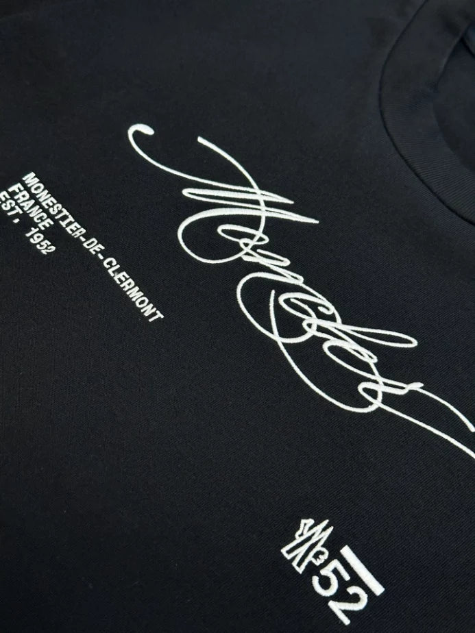 MONCLER BLACK EMBROIDERED CURSIVE LOGO COTTON T-SHIRT – MCT031
